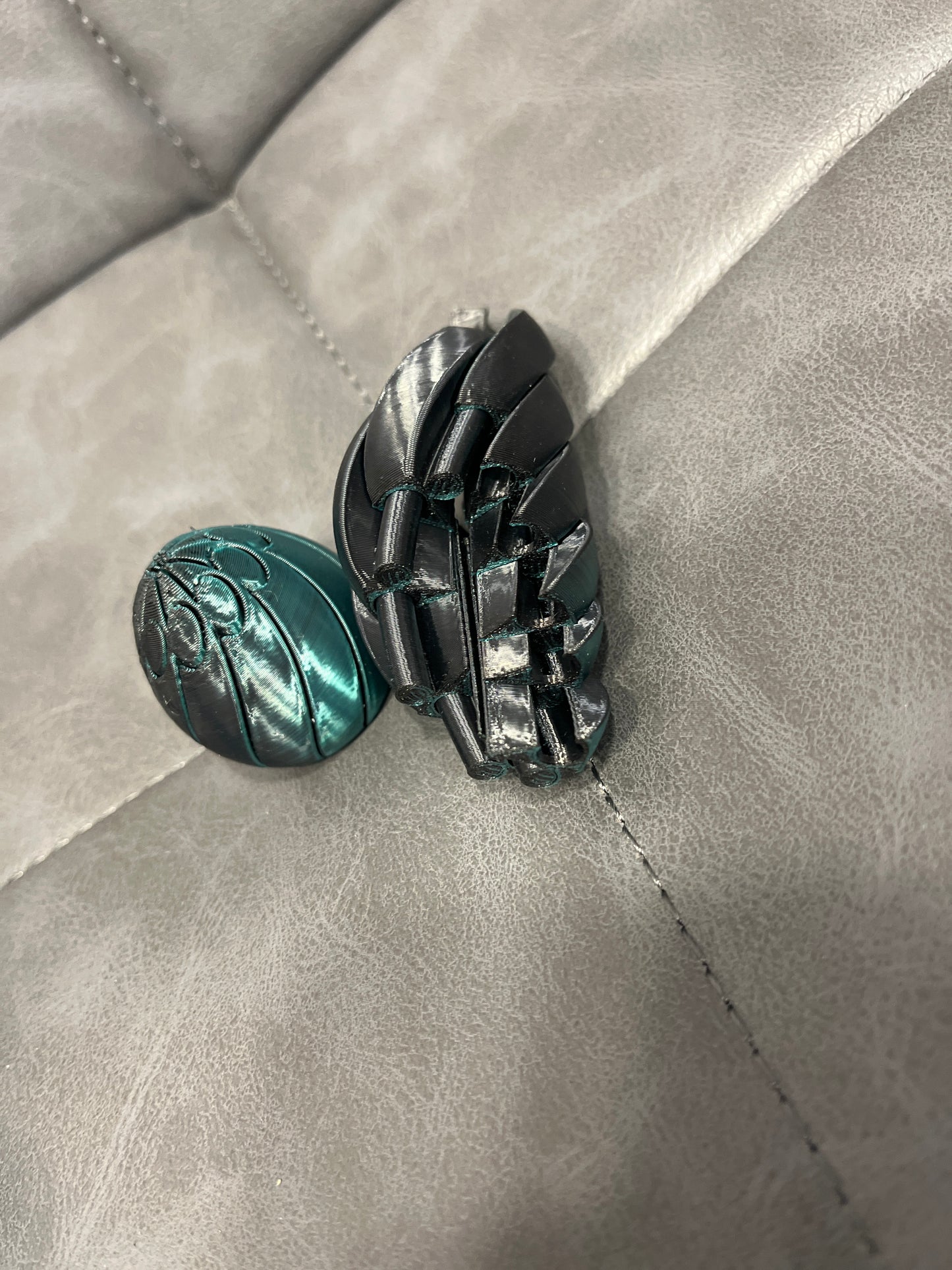 Pocket Twist Fidget Egg