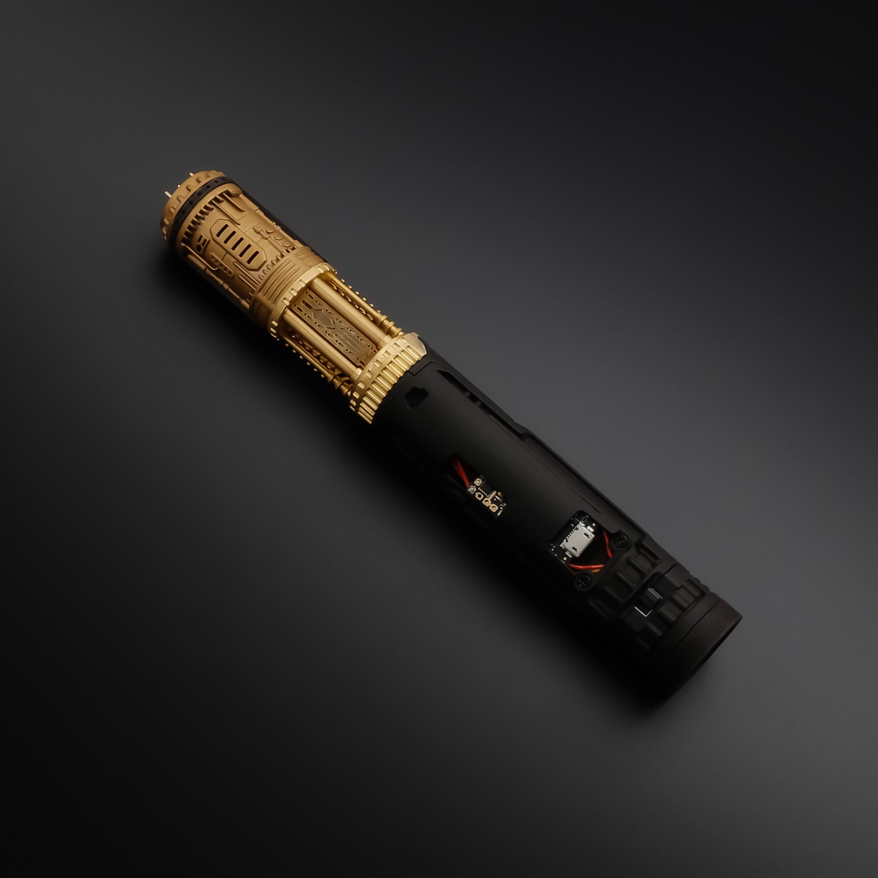 Obi Wan Kenobi (Crystal Chamber) - Neopixel Combat Lightsaber Core Back