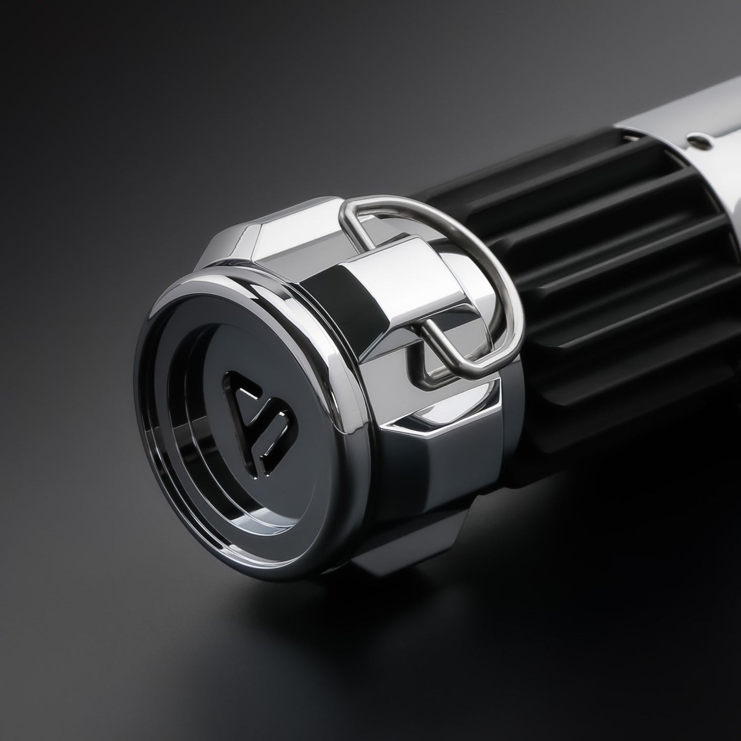 Obi Wan Kenobi (Crystal Chamber) - Neopixel Combat Lightsaber Pommel