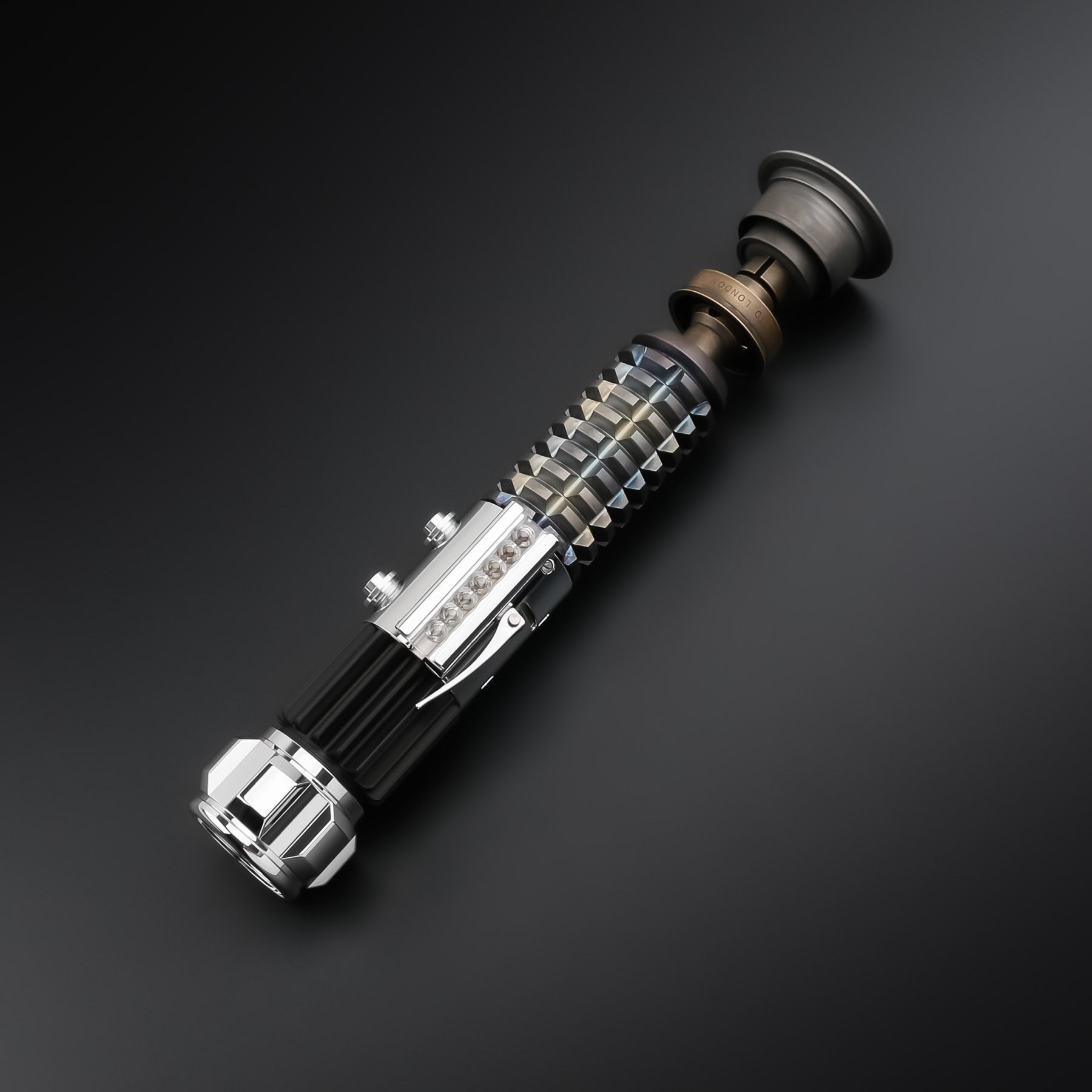 Obi Wan Kenobi (Crystal Chamber) - Neopixel Combat Lightsaber Empty 3